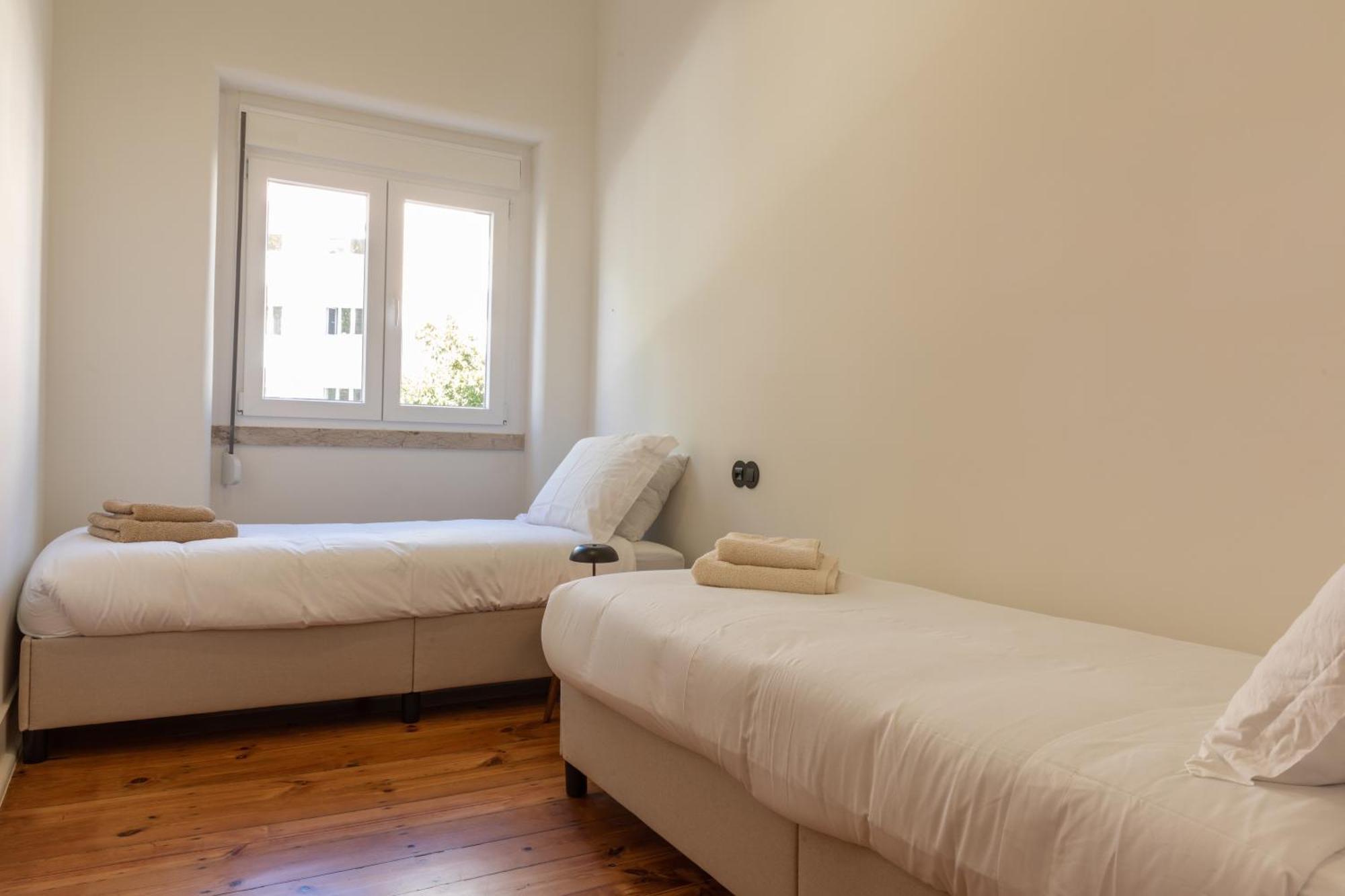 Alvalade 58 - Charming 2 Bedroom Apartment With Ac Near The Airport And City Center Lisboa المظهر الخارجي الصورة